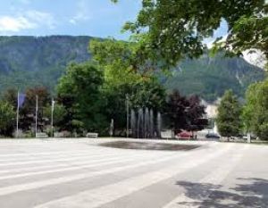 Poletni večeri na Trgu Toneta Čufarja